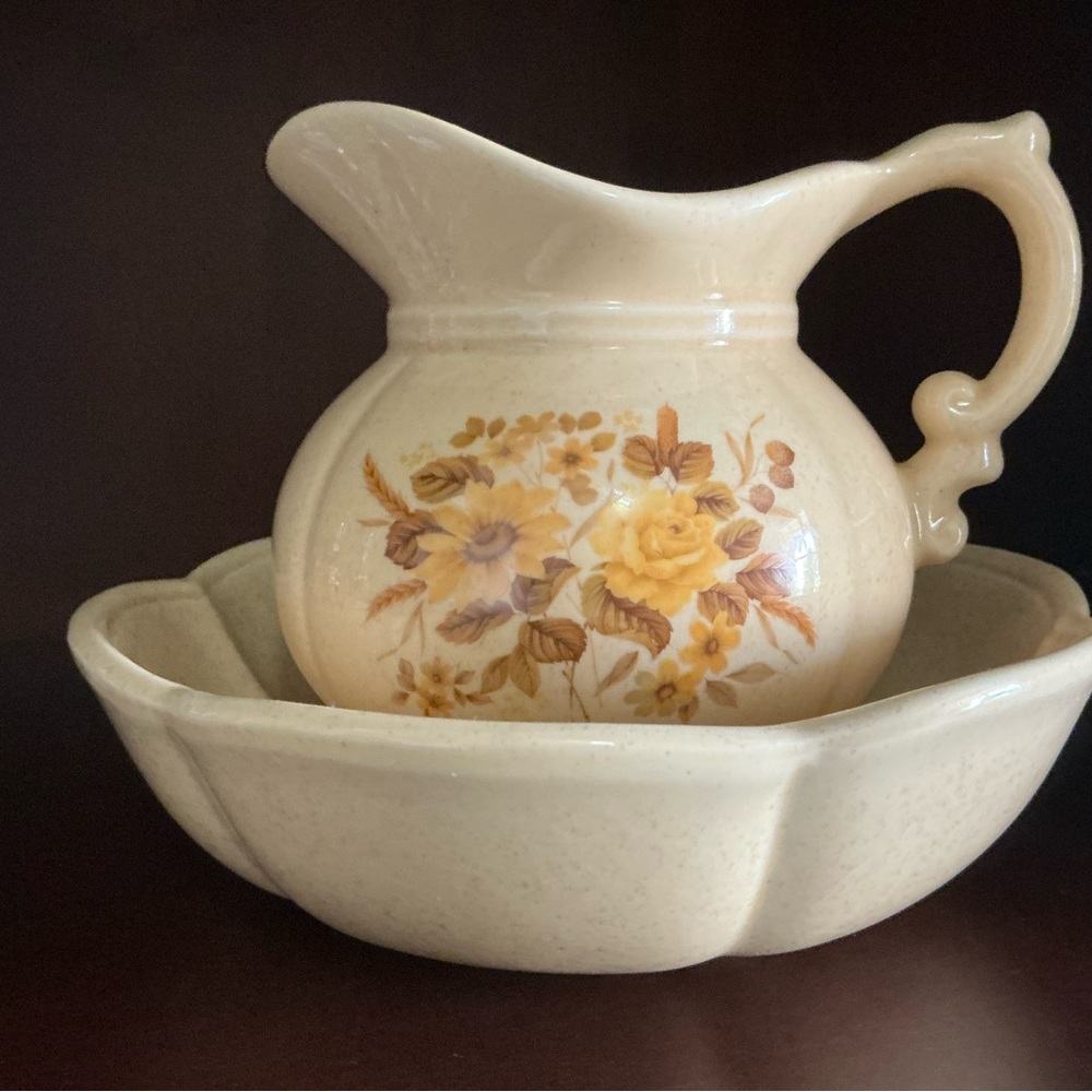 Vintage McCoy Pottery Pitcher and Basin/Bowl Set